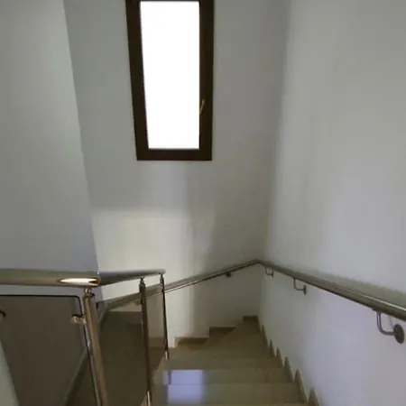 Julia Ii - Luxury Retreat With Sea & Mountain Views