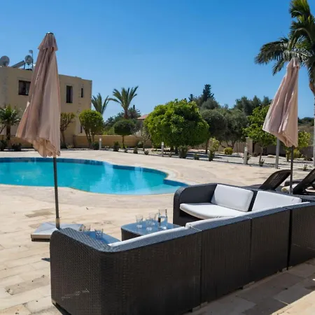 Holiday home Julia Ii - Luxury Retreat With Sea & Mountain Views Peyia