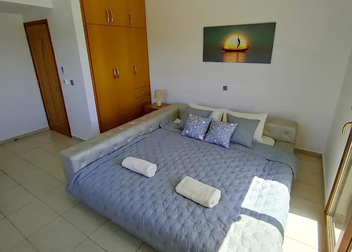 Julia Ii - Luxury Retreat With Sea & Mountain Views * Pegeia