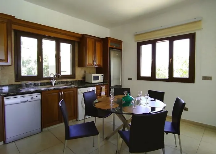 Prázdninový dům Julia Ii - Luxury Retreat With Sea & Mountain Views Pegeia