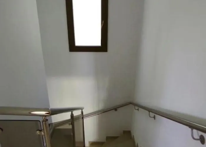 Julia Ii - Luxury Retreat With Sea & Mountain Views