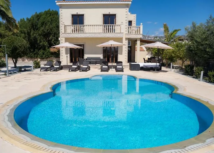 Prázdninový dům Julia Ii - Luxury Retreat With Sea & Mountain Views *